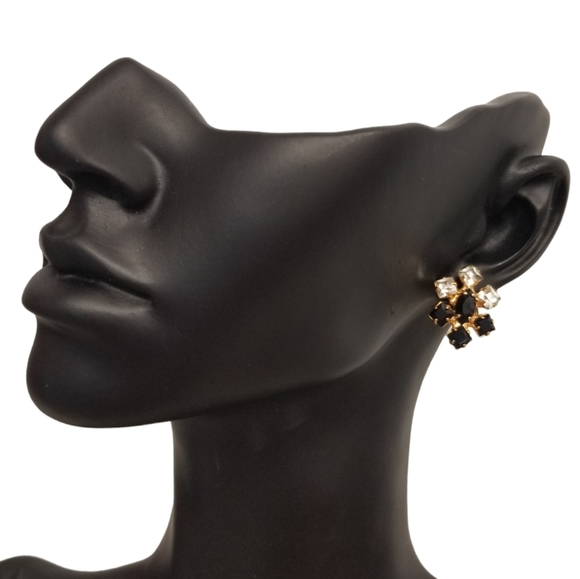 1950s GOLDTONE SCREW BACK EARRINGS WITH BLACK & WHITE FACETED AUSTRIAN CRYSTAL - Picture 2 of 5